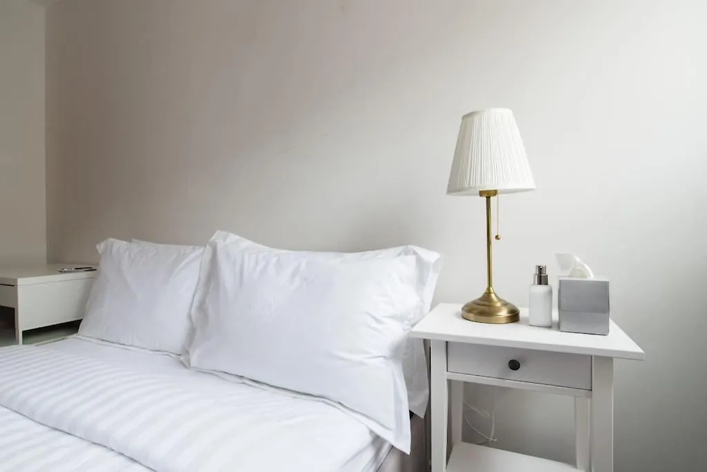 Cardiff City Centre Apartment