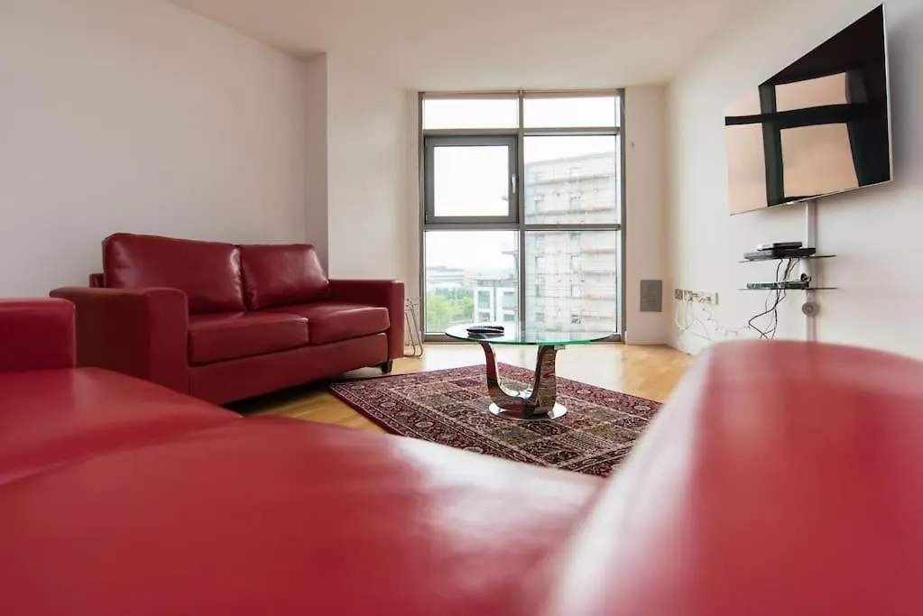 Cardiff City Centre Apartment 0*,  United Kingdom