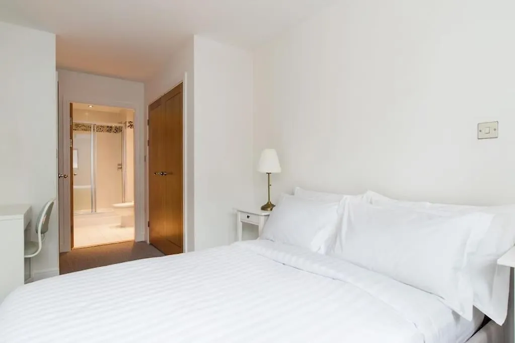 Cardiff City Centre Apartment